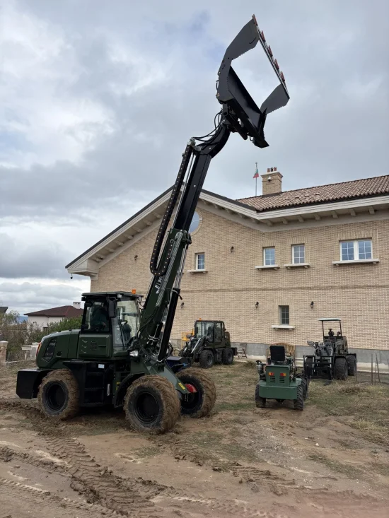 Челни товарачи Телескопичен Товарач Müller TL725