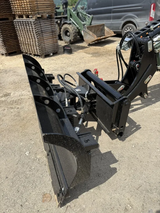 Челни товарачи Телескопичен Товарач Müller TL725