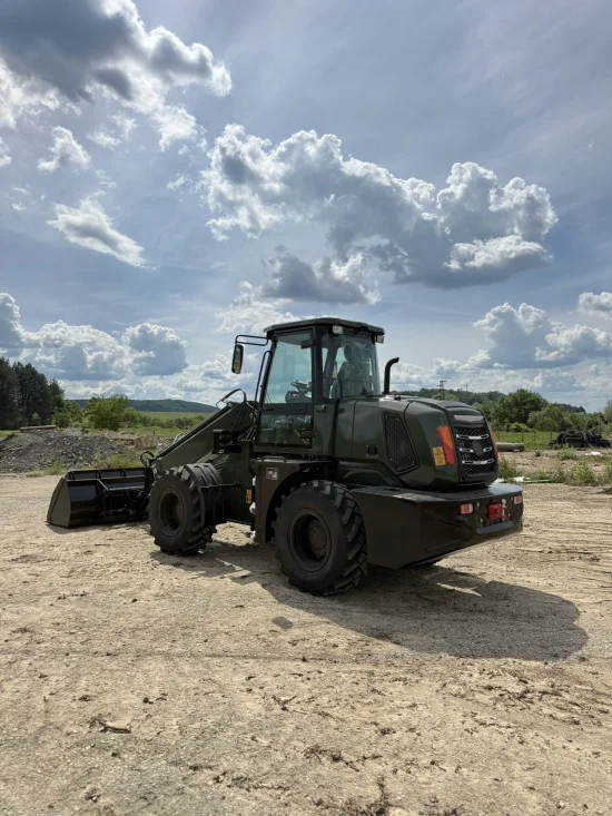 Челни товарачи Телескопичен Товарач Müller TL725