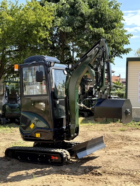 Багери Мини Багер Müller Е2.5 Pro Cabin
