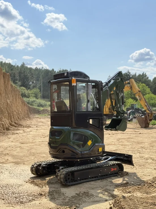 Багери Мини Багер Müller Е2.5 Pro Cabin