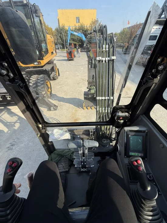 Багери Мини Багер Müller Е3.5 Pro